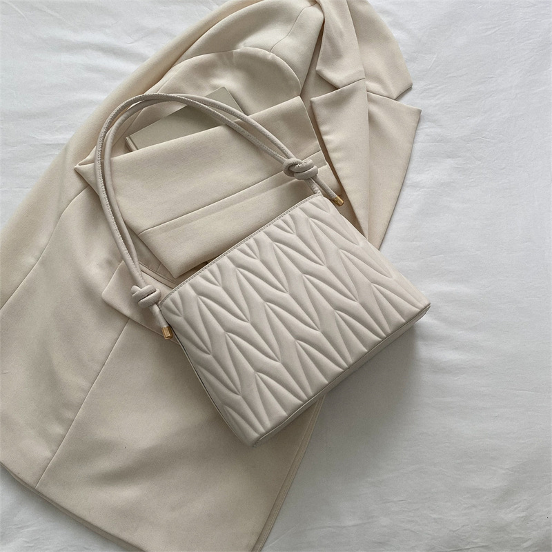 new autumn minimalist stylish women's fashionable diagonal cross single shoulder tote bag, casual niche, small and fresh