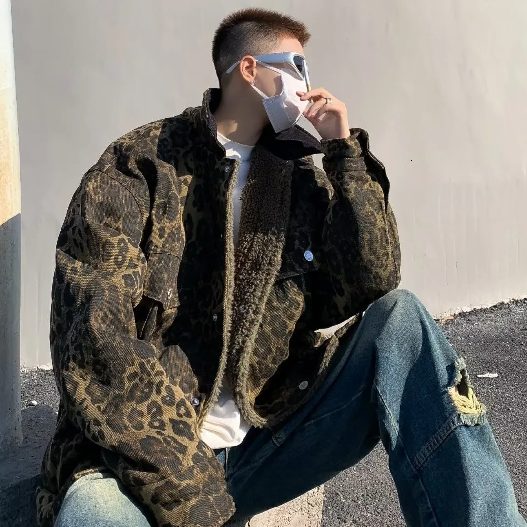 HOUZHOU Leopard Padded Jacket Mens Winter Trendy Double sided Sherpa Coat American Animal Print Warm Park Hip Hop 241008