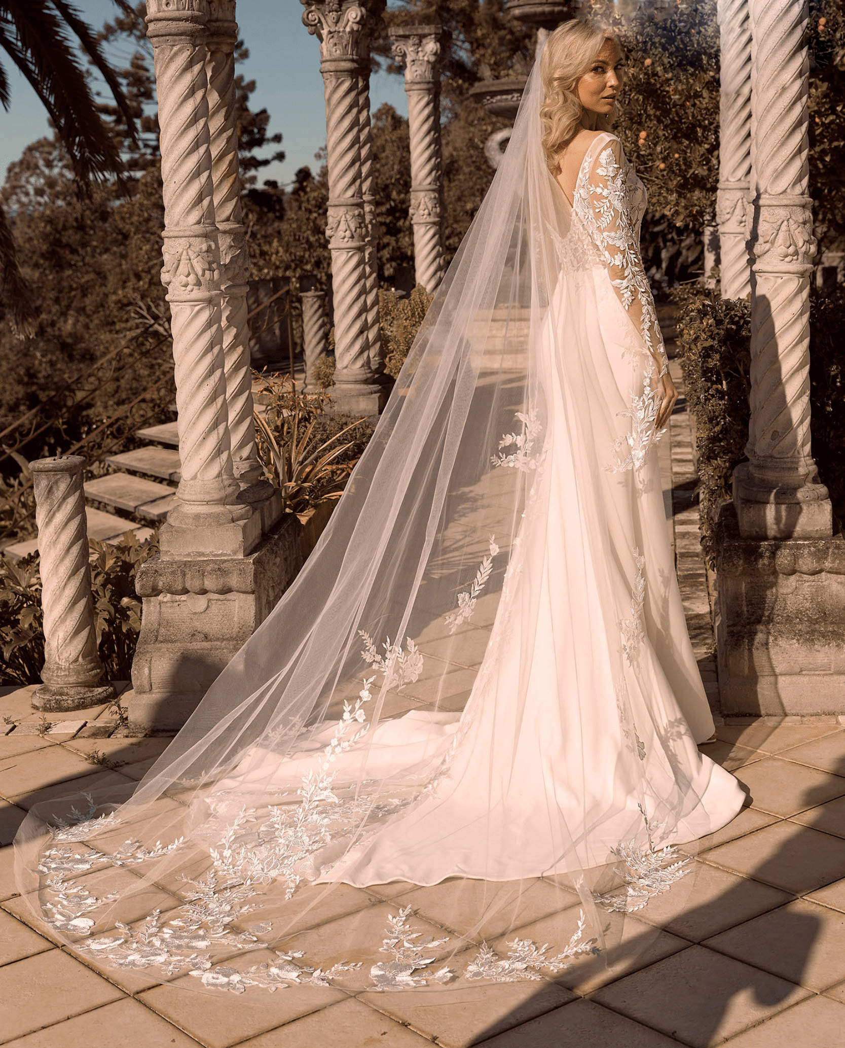 Simple Wedding Veil Appliques One Layer Long Cathedral Length Veils Applique Edge With Comb Custom Made Bridal Accessories