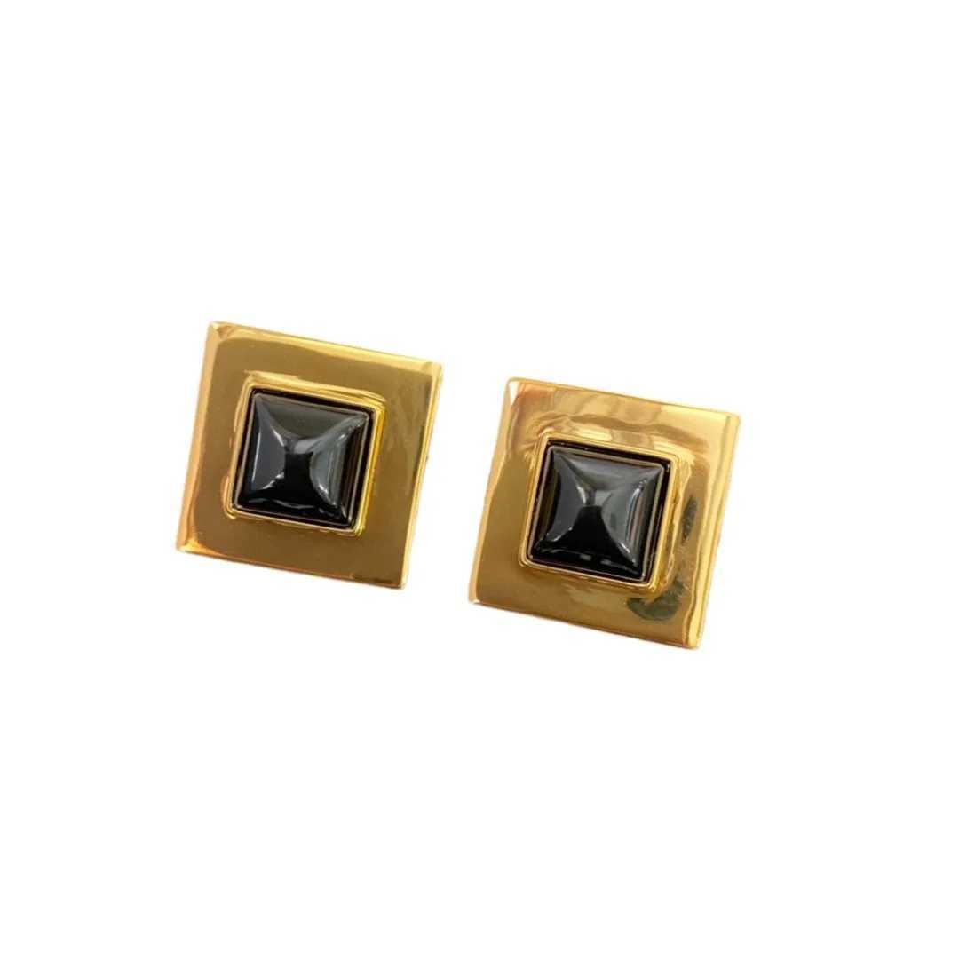European and American retro temperature square earrings 2024 new simple and atmospheric earrings niche ear clip earrings W241017