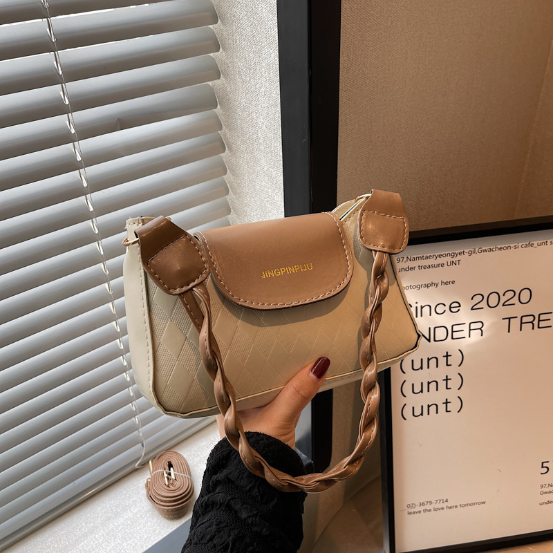 Niche Design for Women New Small Fragrant Style Fashion Simple Solid Color Single Shoulder Crossbody Bag Fresh
