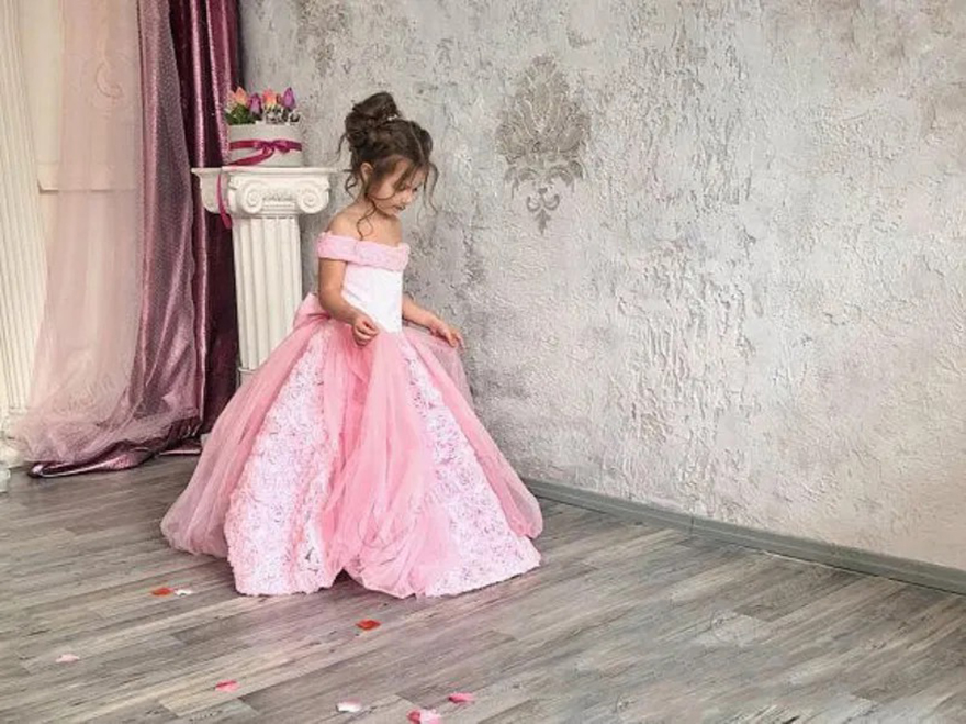 Pink Off Shoulder Flower Girl Dresses for Wedding Lace Floral Applique Girls Pageant Dress with Bow Kids Birthday Prom Dress
