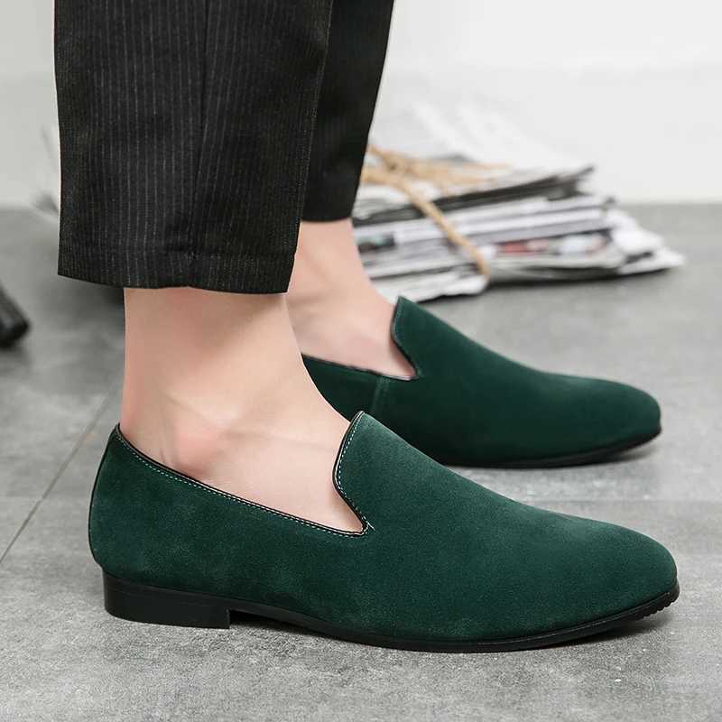 Slip- mens shoes English small leather shoes frosted pointed lazy shoes mens hair stylist leather shoes flip fur beans shoesXJ250118