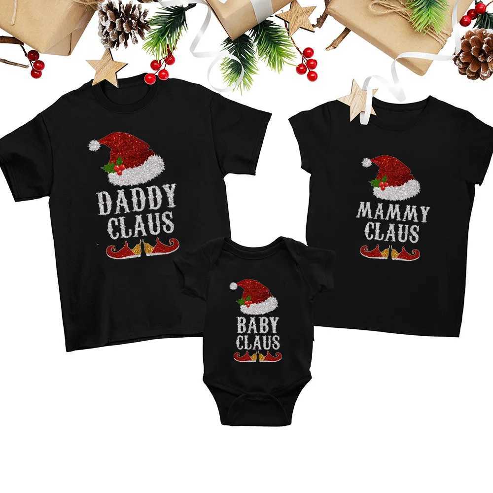 Merry Christmas Dad Mom Baby T-shirt Dad Klaus Mom Klaus Dad Santa Claus W241015