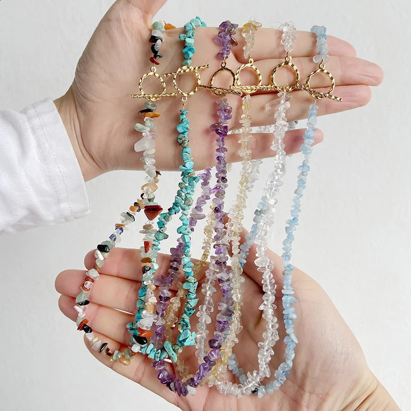 Bohemian treatment jewelry blue aquamarine necklace natural gravel chip bead necklace mens and womens suffocating fashion accessories 241017