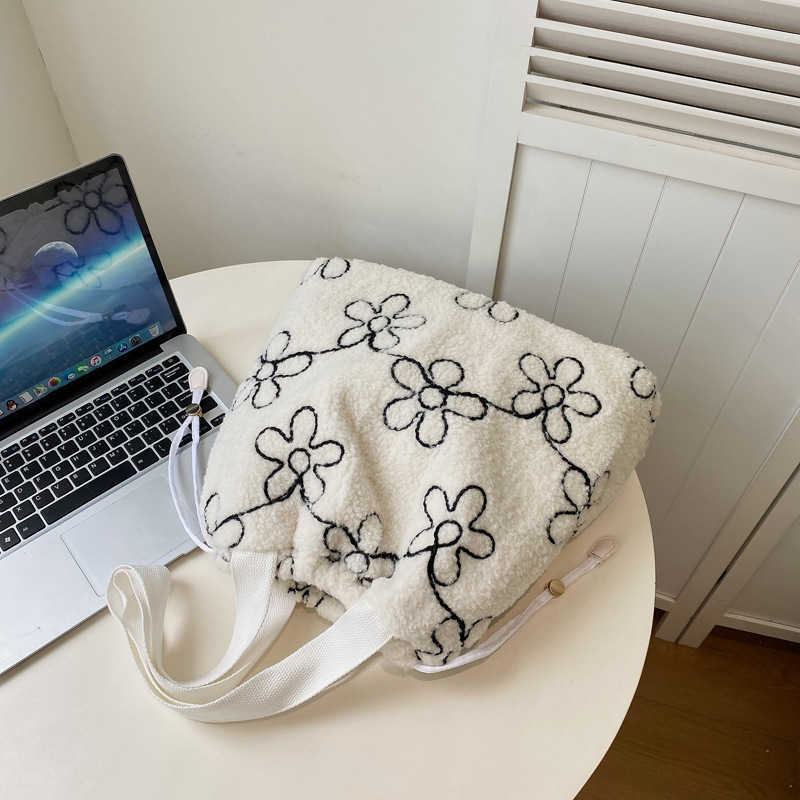 Small design, granular fuzzy hair, women's fashion flower, lamb hair, hand-held bucket bag, autumn winter large capacity shoulder bag 241015