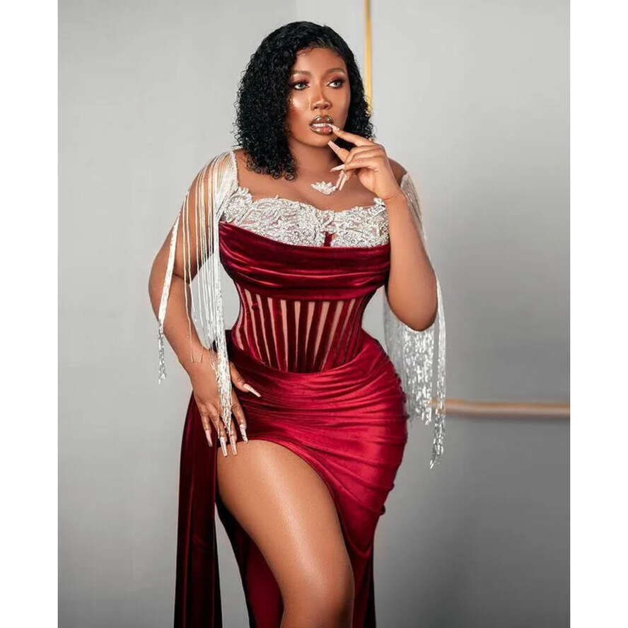 Plus Arabic 2022 Size Aso Ebi Bury Urious Veet Prom Dresses Lace Beaded Evening Formal Party Second Reception Birthday Engagement Gowns Dress Cg001