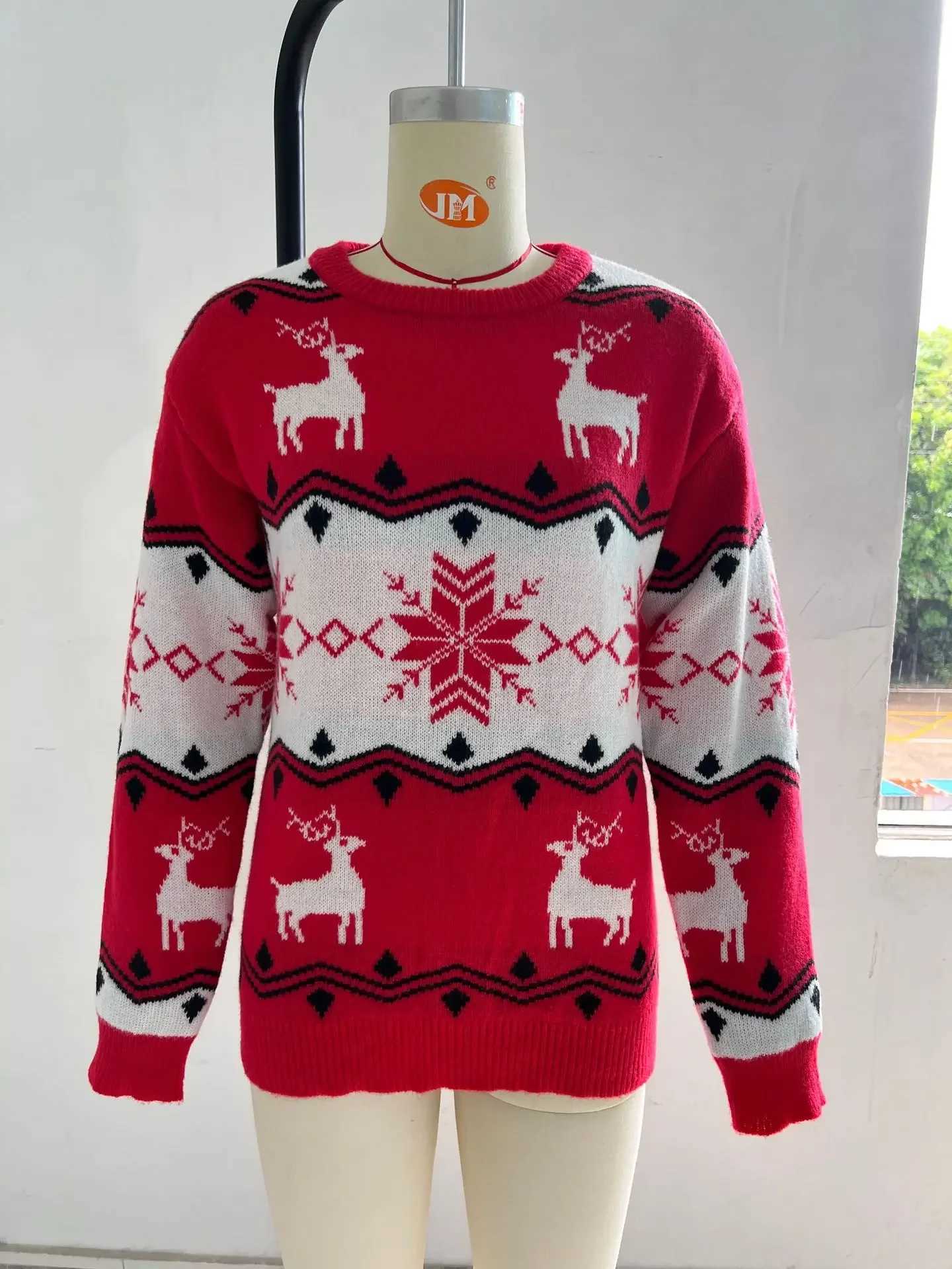 Christmas Family Sweater Mom Daughter Match Set Warm Thick Knitted Soft Jumper Mom and Me Clothes Pulling Christmas Appearance W241015