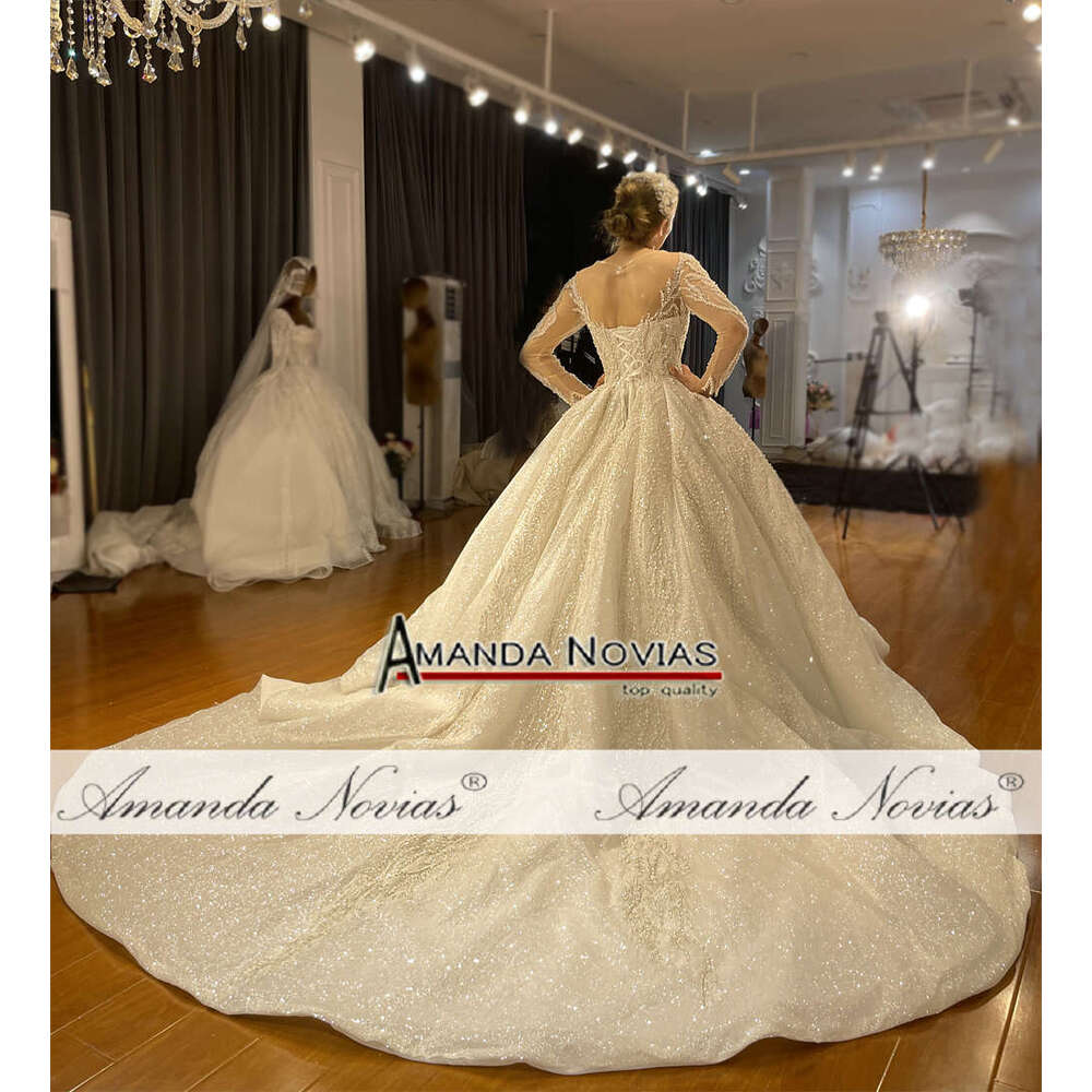 Popular Long Sleeve Ball Gown Wedding Dress