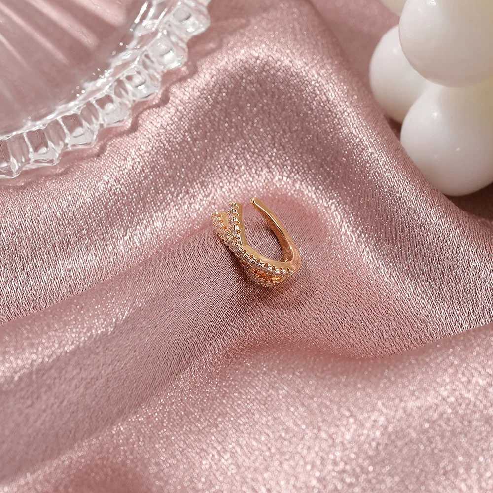 2023 Punk Metal Zircon Earrings Cufflinks Female Non Perforated C-shaped Geometric Small Earrings Clip Jewelry W241017