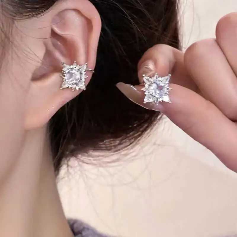 Luxury womens crystal white zircon square clip earrings womens silver earrings cuffs non perforated earrings wedding jewelry W241017