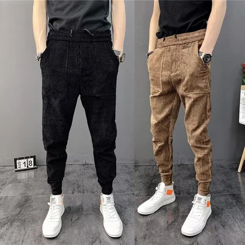 Wool lined mens sports pants Corduroy Slim casual Trouser harem pants fashionable multi pocket rib leg jogging pants y2k pants 241017