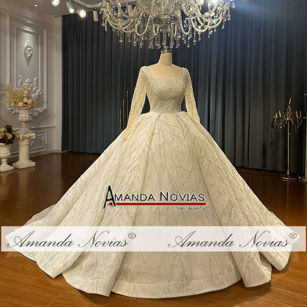 Square Necke Beading Wedding Gowns