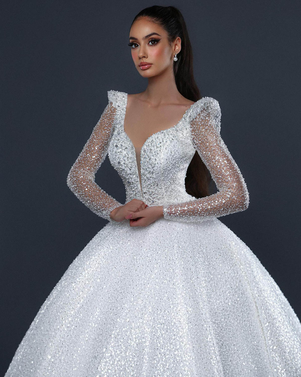 Princess Ball Gowns Appliques Beaded Sequins V Neck Wedding Dress Draped Sweep Train Tulle Bridal Dresses Custom Made