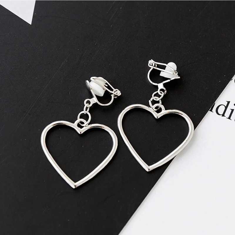 New hot fashion geometric heart-shaped clip on earrings no perforations Brincos oorbellen simple statement womens jewelry earrings W241017