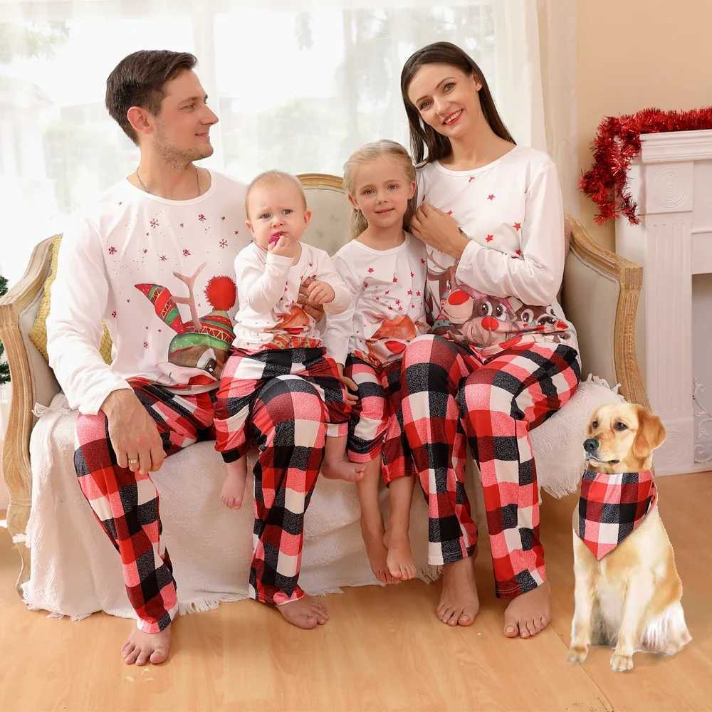 Family Christmas Gift 2024 Cartoon Deer Printing Mom Dad Child Matching Pajama Set Soft Cute Pajama New Year Clothing Christmas Appearance W241015