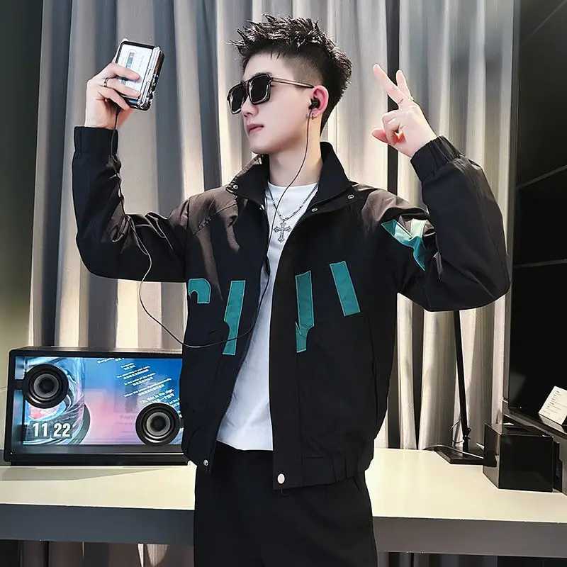 Spring and Autumn Mens Cargo Jackets Zip V Mens Green Y2k Korean Review Many Joker Fashion Clothing Aesthetics M241017