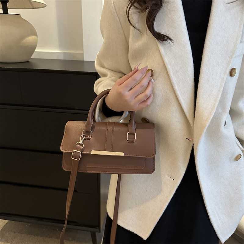 Handbag for women 2024 new style womens shoulder crossbody bag high-end elegant and versatile small square bag elegant and stylish womens bag Y241017