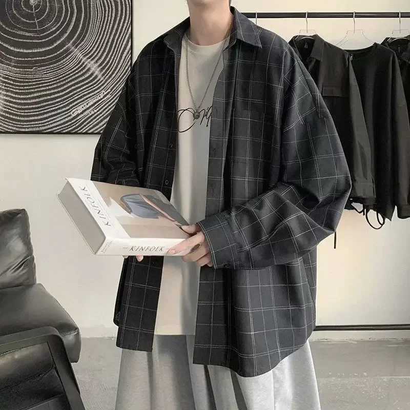 Vintage Plaid Shirt Mens Casual Trendy Top Korean Style Jacket Hong Kong Style Fashion Square Collar Shirt For Spring Summer LX241017