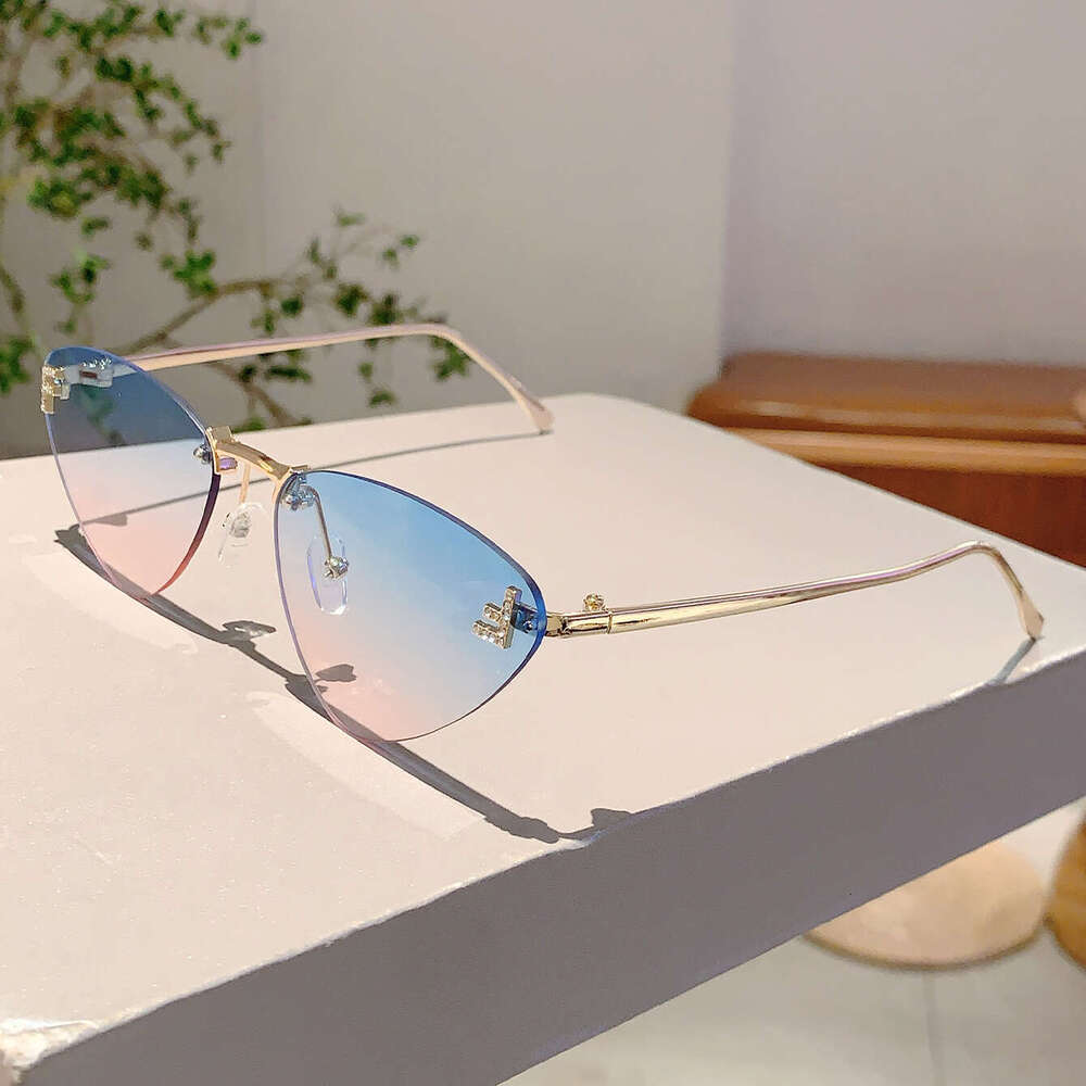 Women Stylish Ocean Design Sunglasses Gradient glasses Rimless Eye Glasses Lenses Vintage New Shades