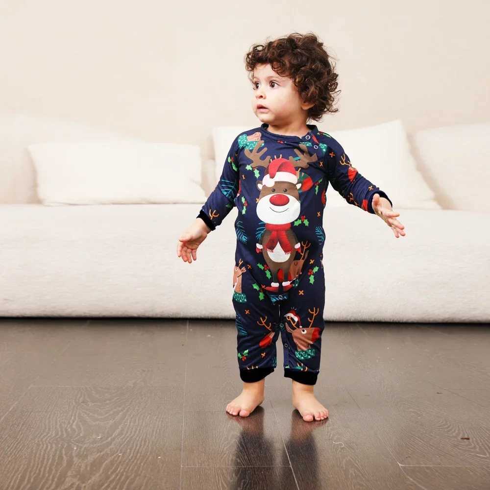 Merry Christmas Family Matching Set Cartoon Printing 2-piece Set Soft Pajama Set Baby Boys and Girls Christmas Appearance W241015