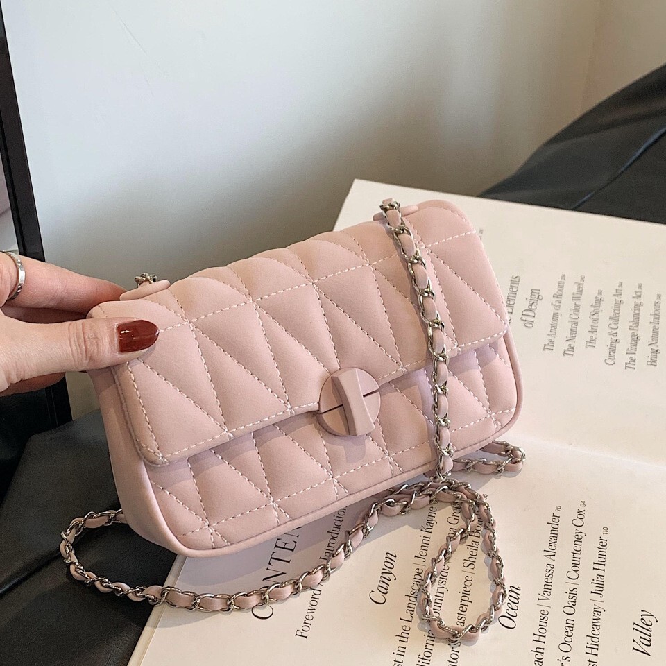 This year's popular bags for women new trendy fashion sense embroidered silver single shoulder crossbody small square bag