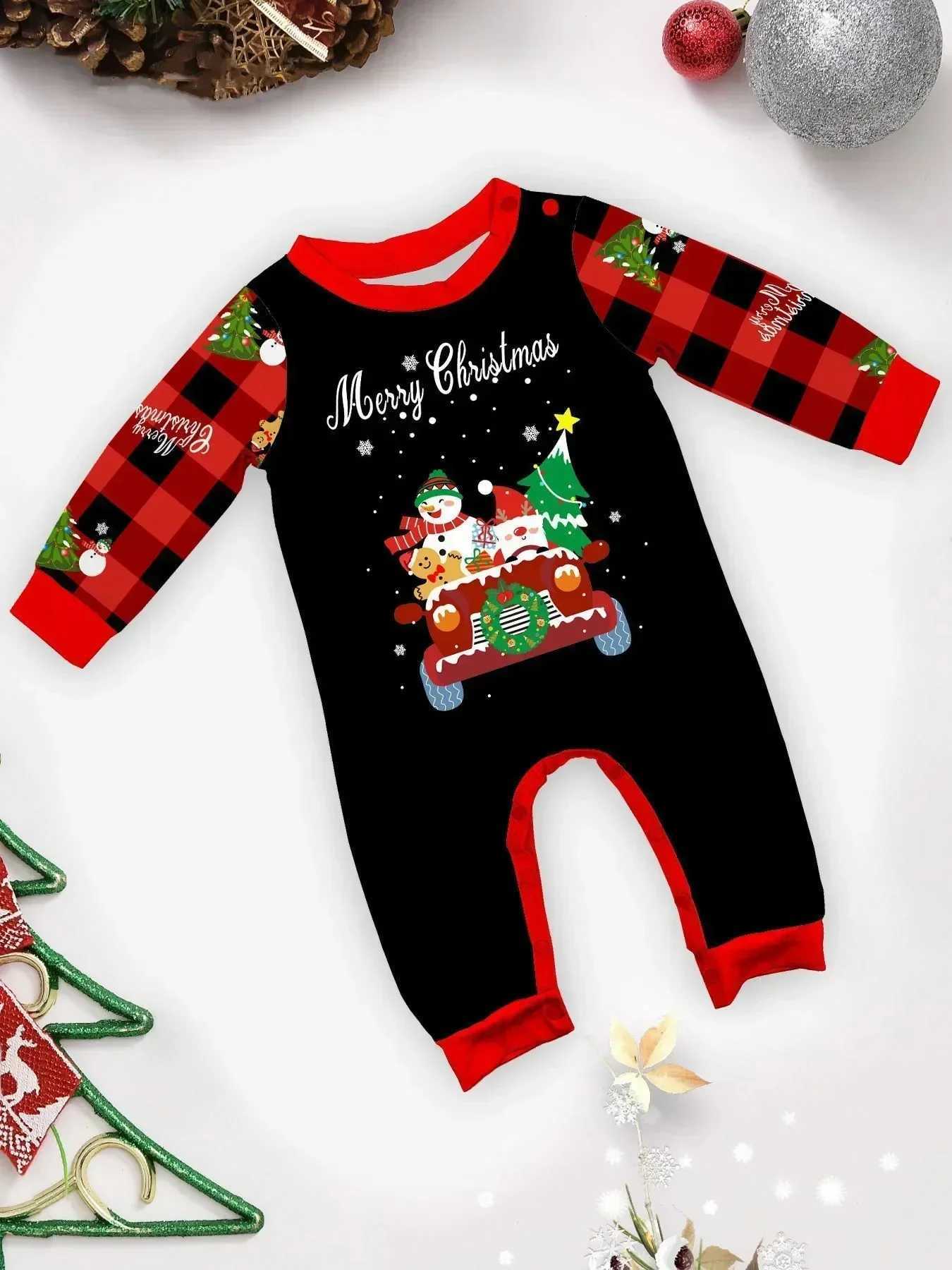 New mother daughter father son family matching set baby dog jumpsuit Pjs Christmas pajamas set soft and cute pajamas warm pajamas W241015