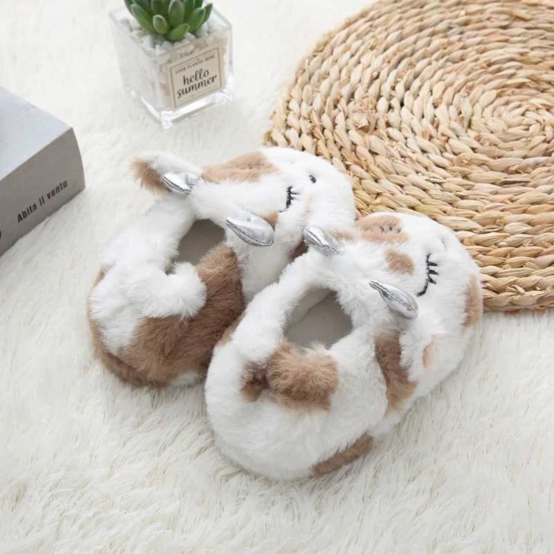 Fashionable childrens boys winter baby slippers plush warm cartoon cow rubber sole childrens home shoes childrens indoor shoesCL241017
