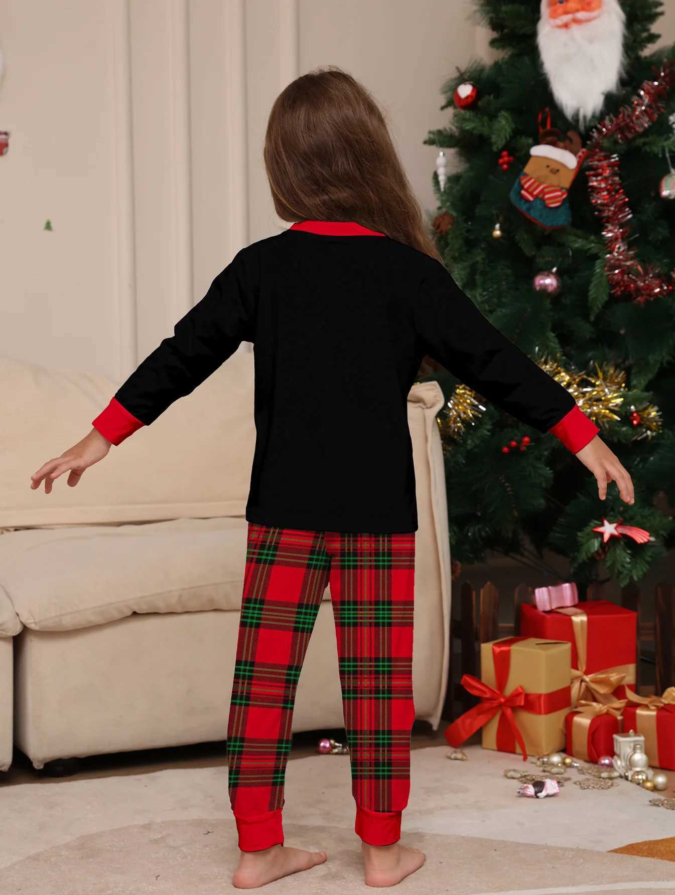 2025 Christmas Pajamas Family Adult Father Mother Child Baby Top Matching Set Christmas Appearance Pajamas Family Clothing Dog Clothing W241015