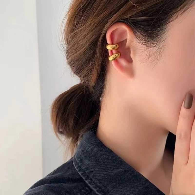 2 pieces of stainless steel smooth round ear clip cuff earrings suitable for womens ear bone earrings clip in pocket waterproof W241017