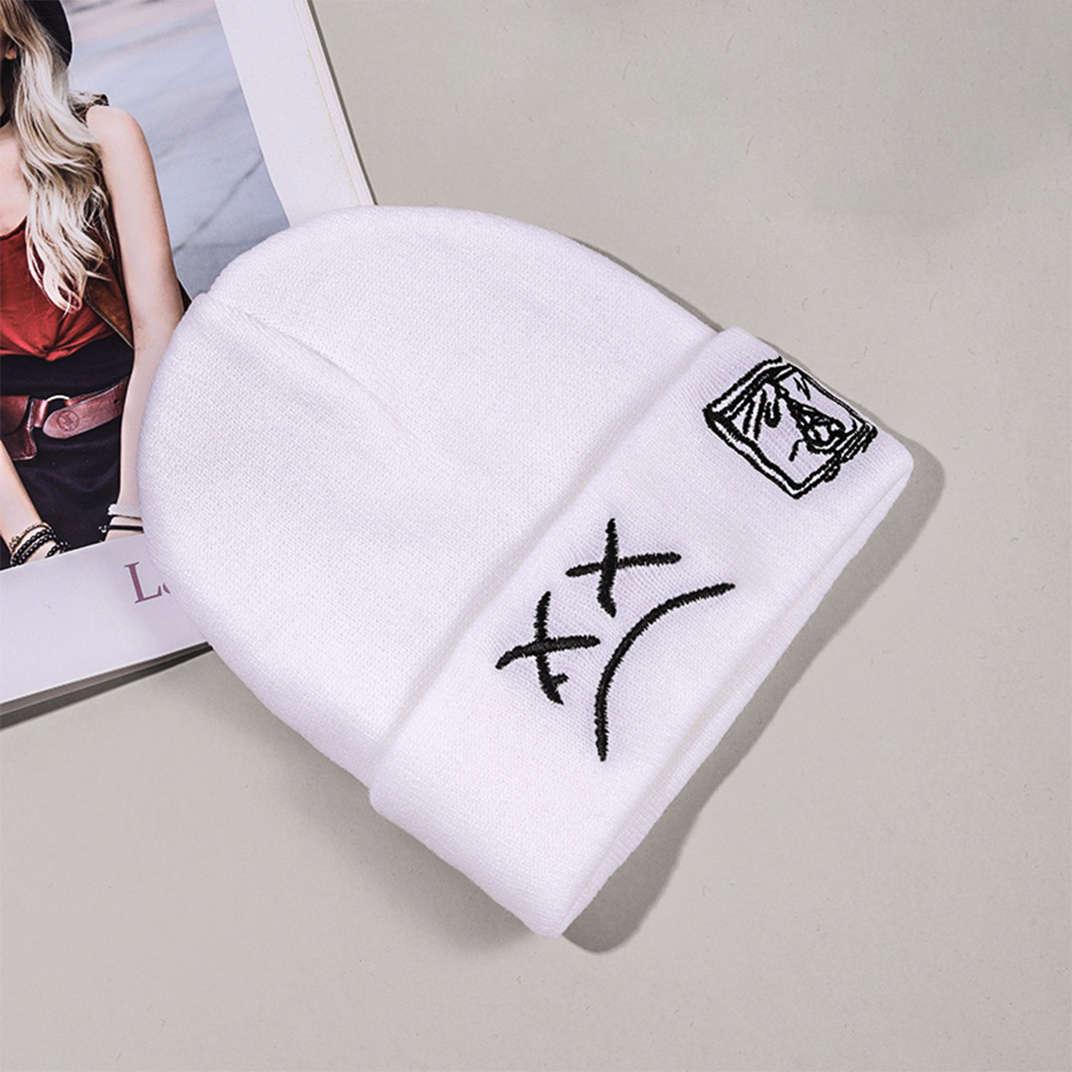 Stylish Emoticon-Embellished Woolen Beanies - Versatile European Style for All Seasons
