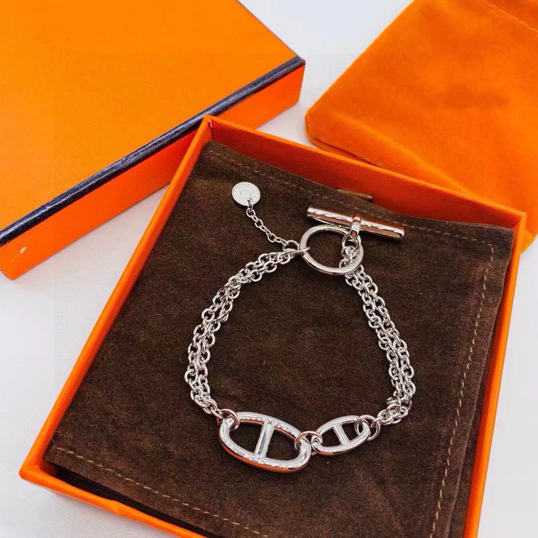 Fashion brand OT buckle punk jewlery for women sier gold bracelet hollowed out chain copper designer jewelry Good quality