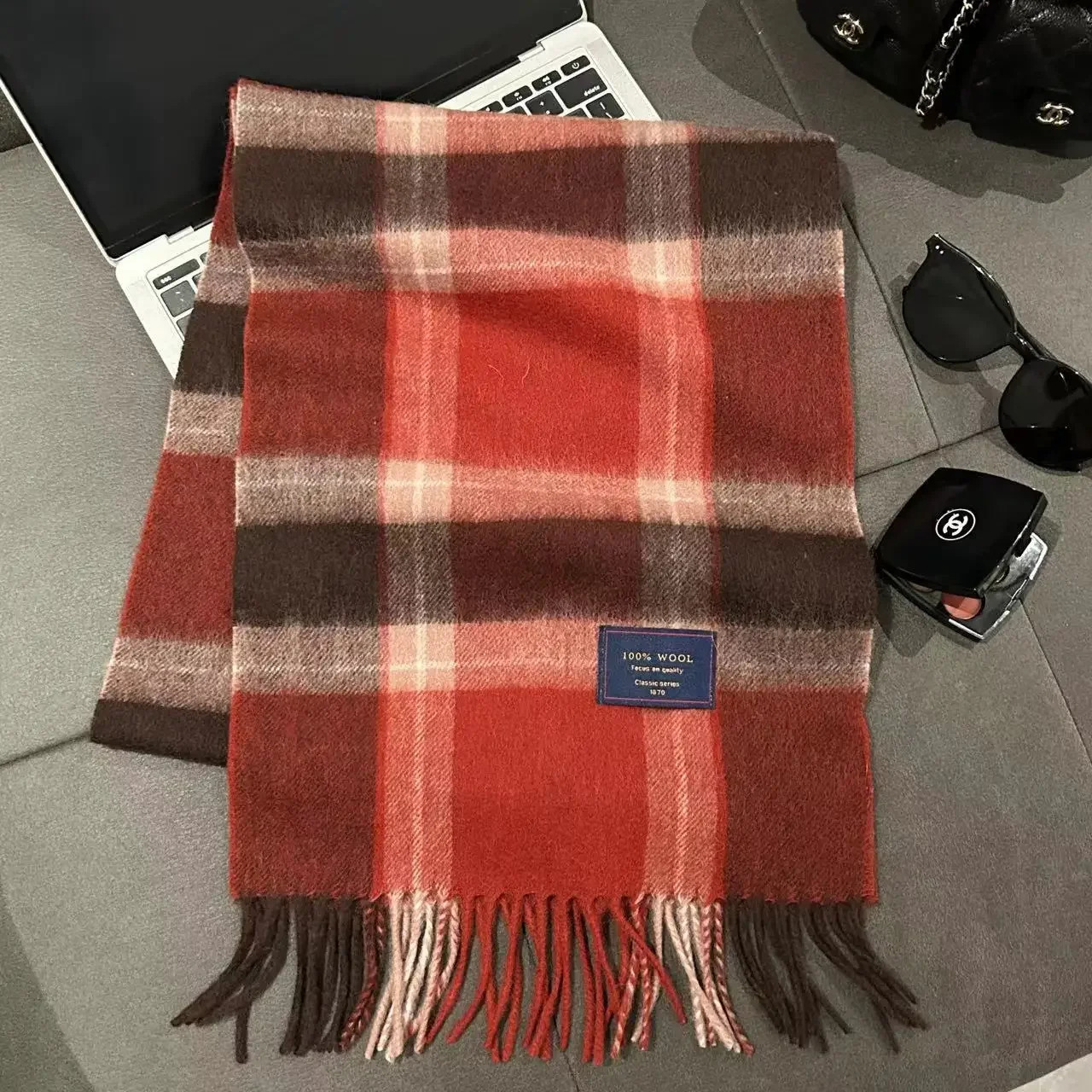 High quality 100% wool scarf mens autumn and winter UK version soft light warm muffler womens cashmere shawl 241009