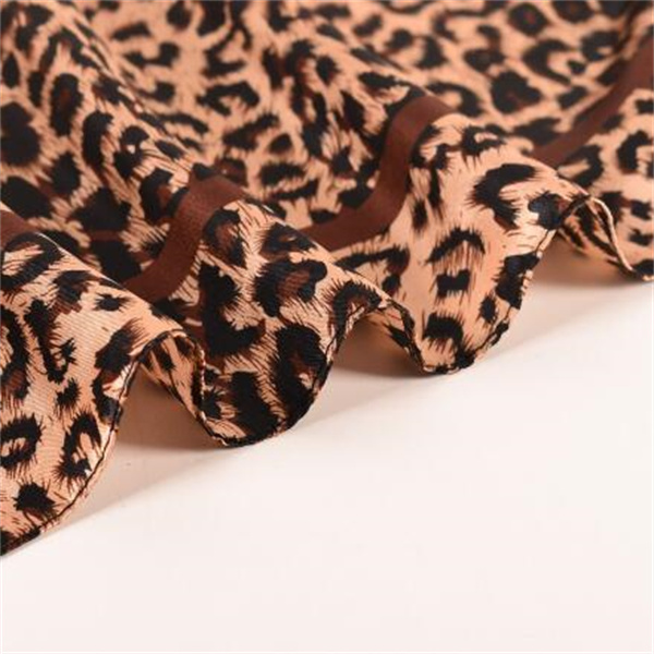 90*90cm Hair Scarf Women Fashion Leopard print Foulard Soft Satin Shawl Kerchief Square Silk Scarfs Neck Headscarf