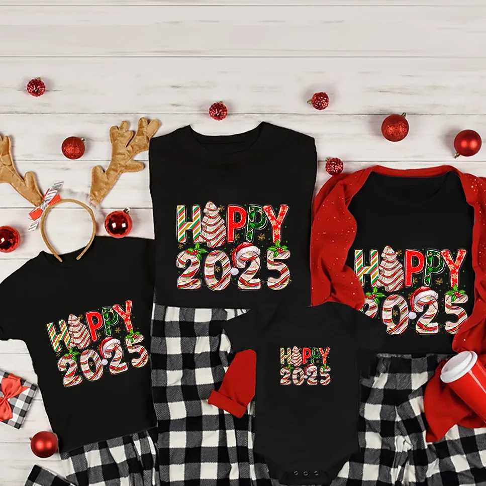 Happy Christmas 2025 family matching tshirts parents children teens baby bodysuits Christmas and New Year party shirt set W241015
