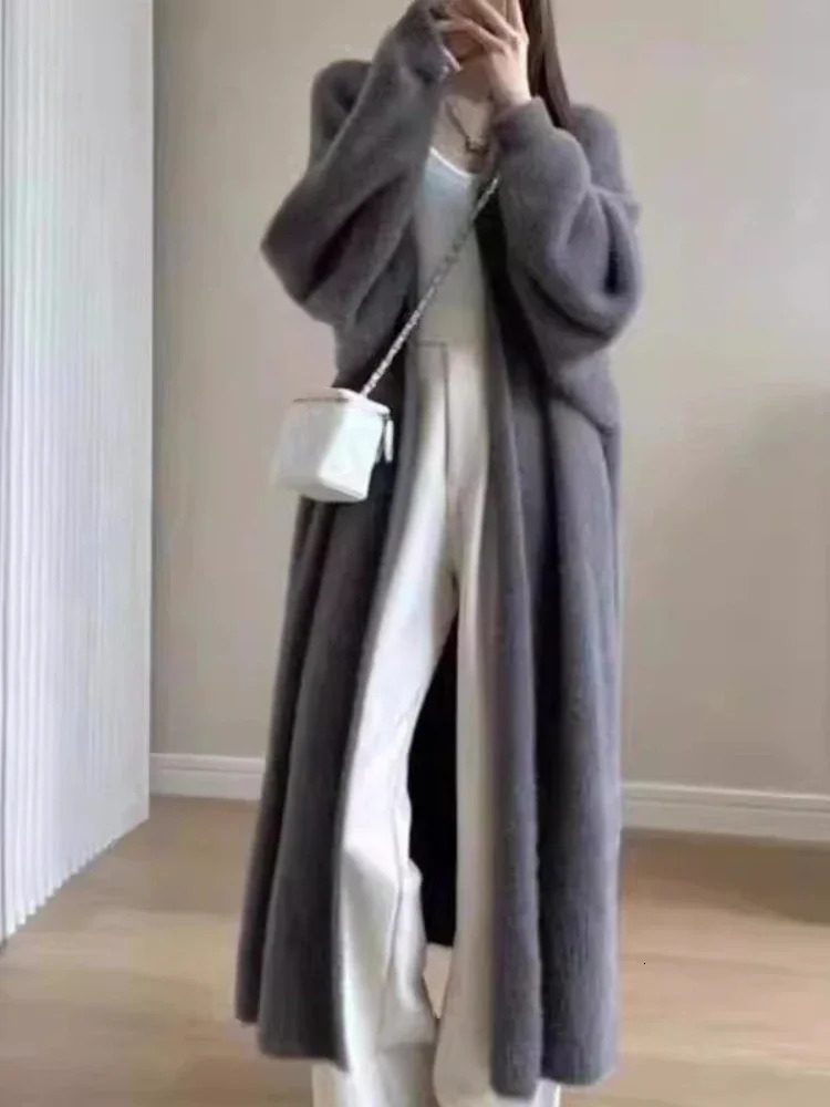 Elegant Vintage Knitted Coat Winter Soft Loose Jacket Korean Casual Autumn Winter Fur Cardigan Women Solid Color Long Sweaters 241017