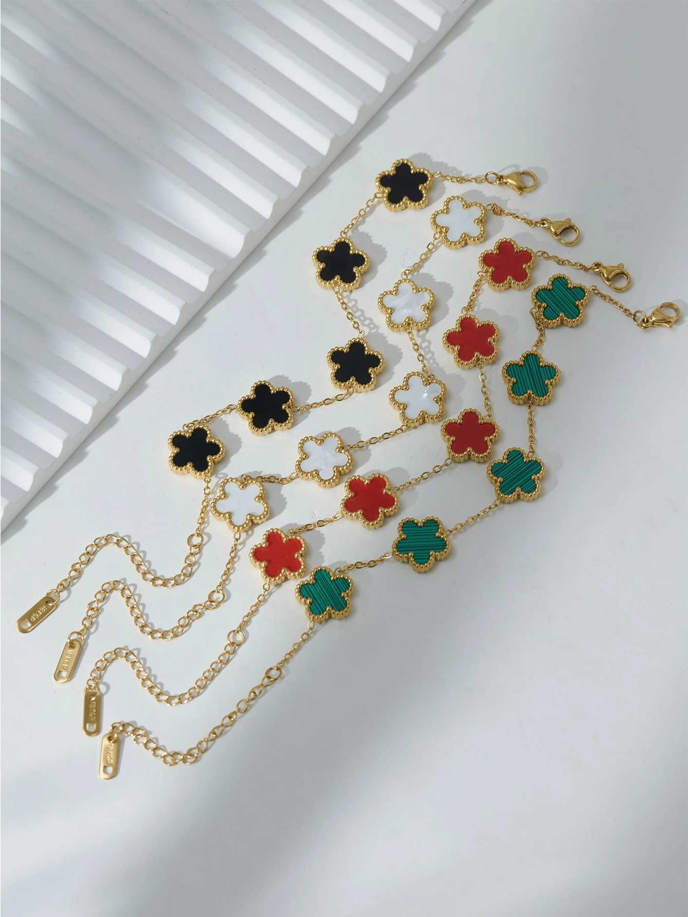 Chain 1 double-sided five flower bracelet multiple colors elegant design suitable for womens daily wear H241016