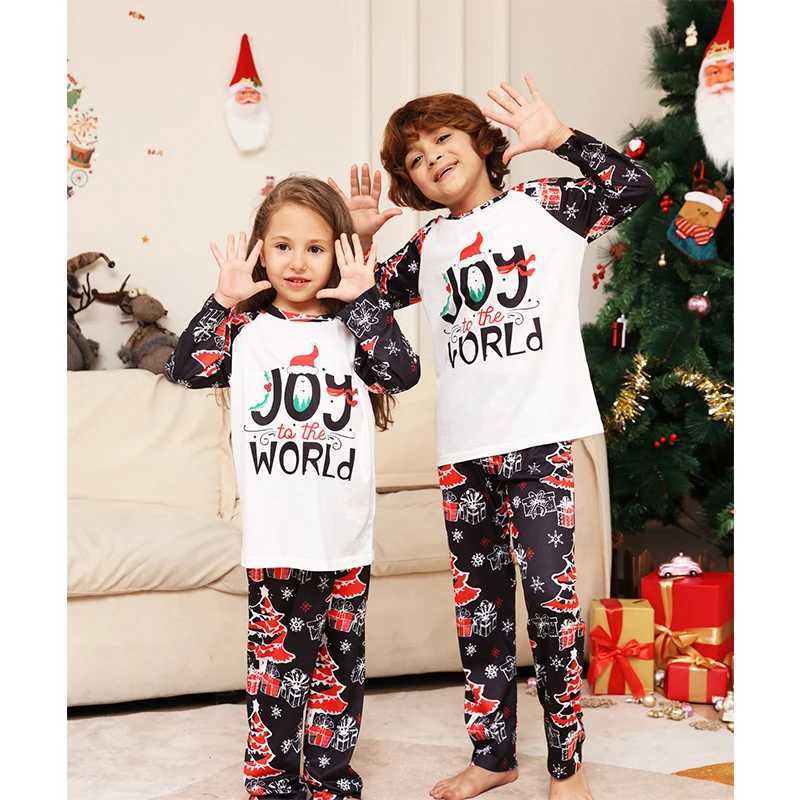 2024 Christmas Pajama Family Matching Father Mother and Daughter Son Christmas Pajama Clothing Adult Childrens Pajama Couple Set W241015