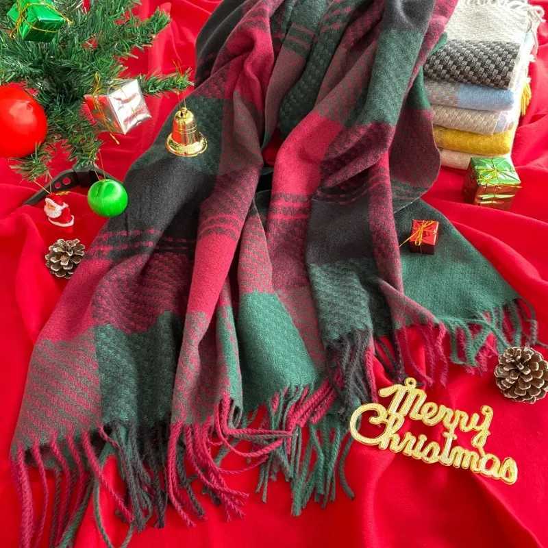 Fashionable Christmas style checkered scarf used for retro trends imitating cashmere warm tassel scarf shawl clothing accessories X241017