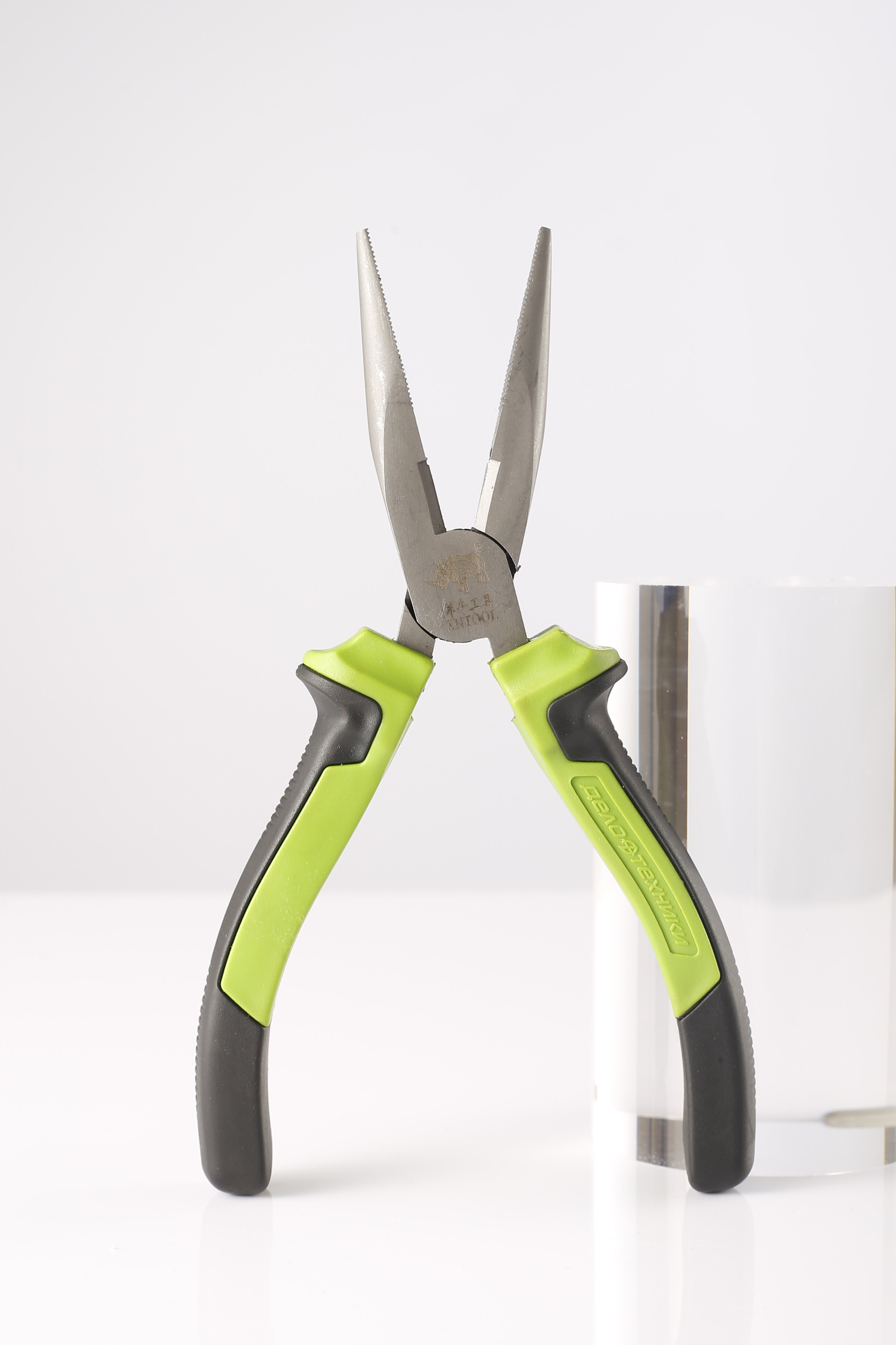European pliers Green and black handle surface sandblasting treatment