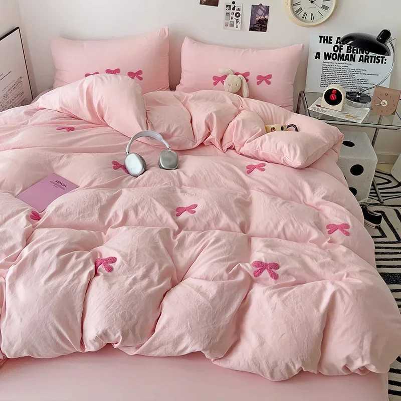 Cute pink Bow Down 3 Piece Set 3D Embroidery Bedding Set Pink bed set Comfortable Queen comforter Set Soft for girls, kids, teens xj241015