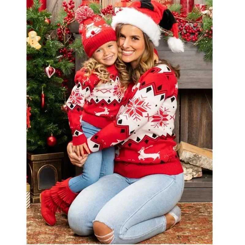 Christmas Family Sweater Mom Daughter Match Set Warm Thick Knitted Soft Jumper Mom and Me Clothes Pulling Christmas Appearance W241015