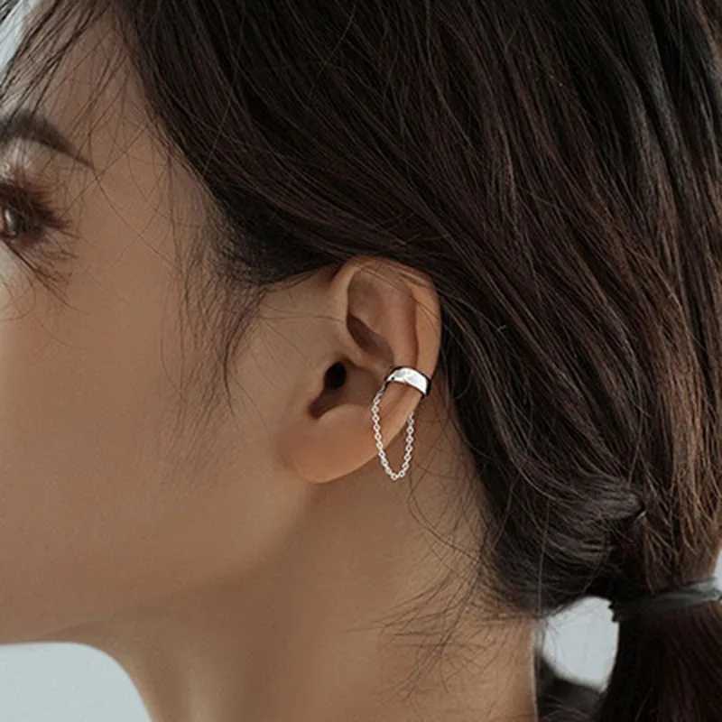 Pearl earrings with cuff clip earrings no perforated bones C-shaped earrings no perforations minimalist earrings suitable for womens fashion jewelry W