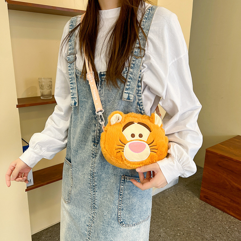 Fashionable New Cute and Fresh Doll Plush Toy Crossover Bag Women's Single Shoulder Crossbody Simple