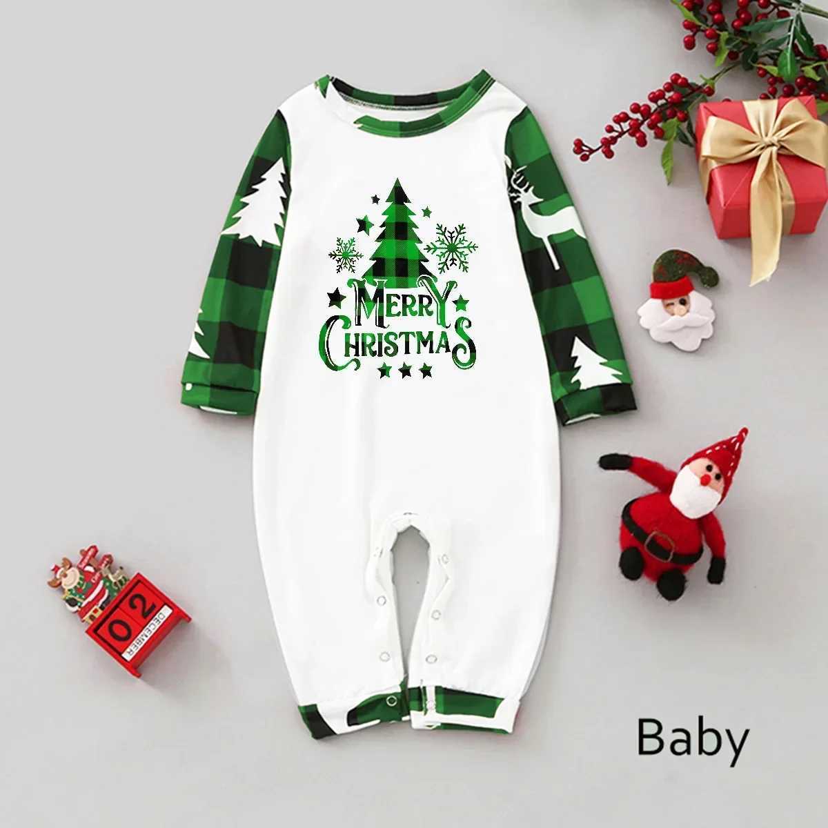 Merry Christmas green printed pajamas matching outfits for mom daughter dad and son baby and dog jumpsuit W241015