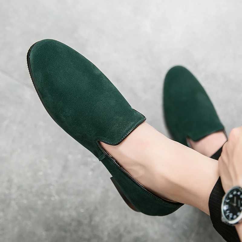 Slip- mens shoes English small leather shoes frosted pointed lazy shoes mens hair stylist leather shoes flip fur beans shoesXJ250118