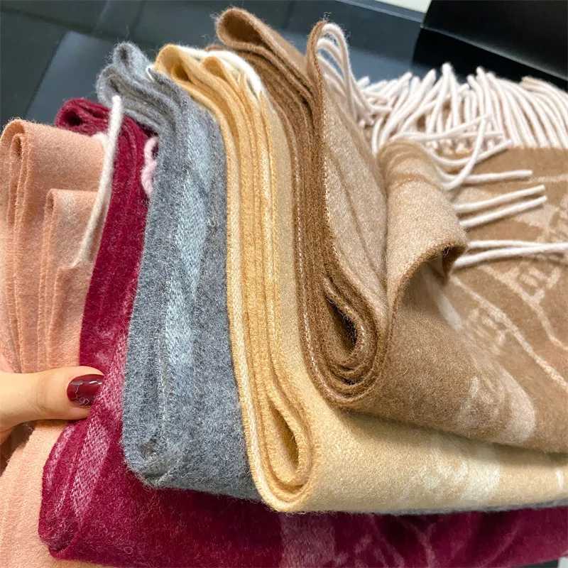 New 100% wool winter scarf suitable for warm and long-lasting cashmere scarves headscarves solid womens shawls Fem Pashmina Bandana scarves X241017