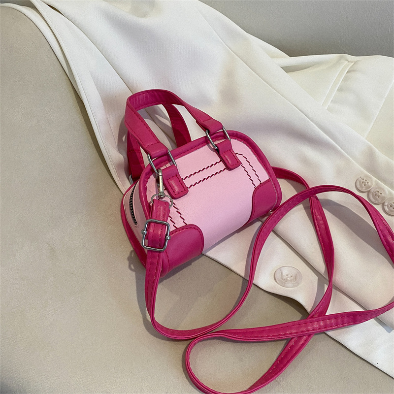 Color blocking bag for women new item, niche fashion, simple handbag, stylish single shoulder crossbody small square bag, fresh