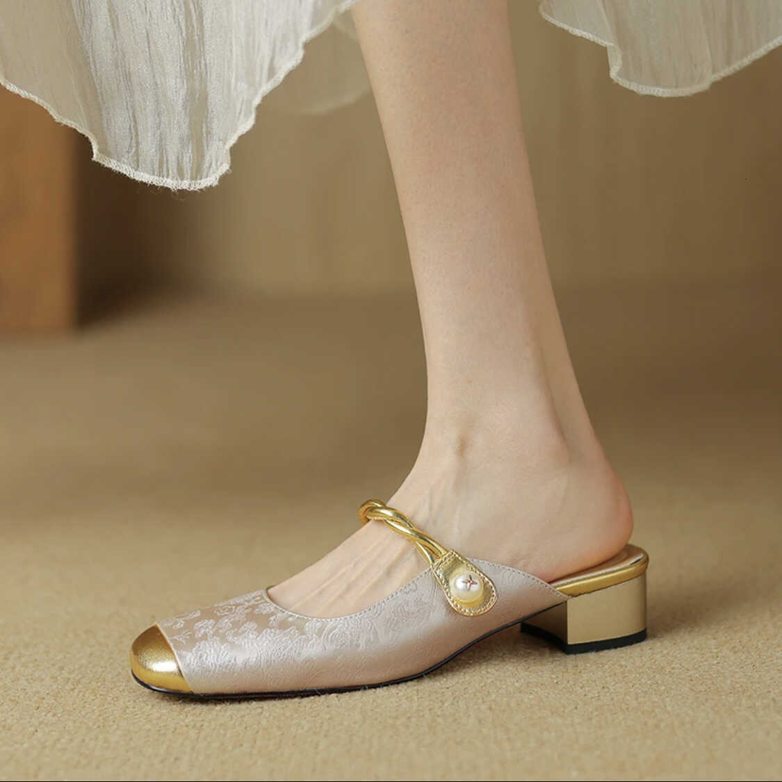 Chinese Style Baotou Sandals Women Exquisite Outerwear Summer New Semi Trailer With Skirt And Single Shoe For Ddmythur
