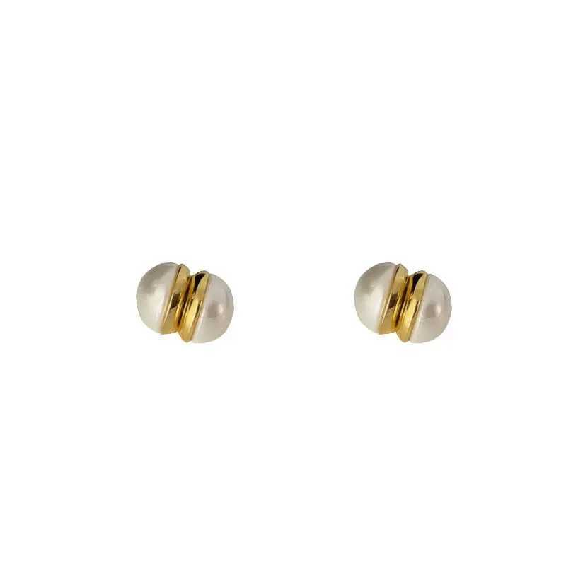 Korean fashion simulation womens magnetic pearl earrings new trend magnetic non perforated earring clip party jewelry W241017